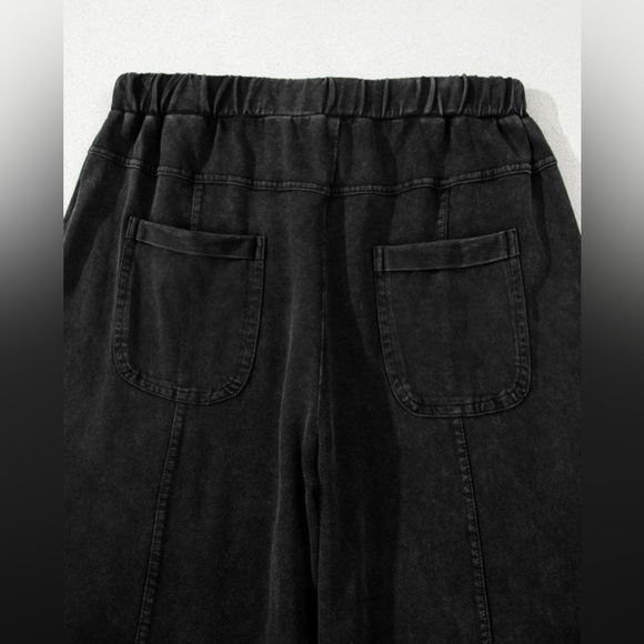 Black Mineral Wash Exposed Seam Wide-Leg Drawstring Pants - Picture 7 of 9